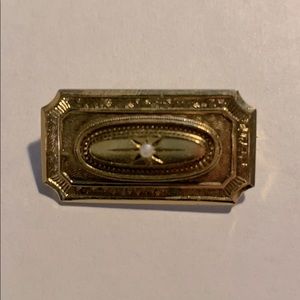 Vintage antique-look gold pin with tiny pearl.